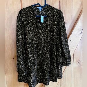 Thyme maternity blouse NWT